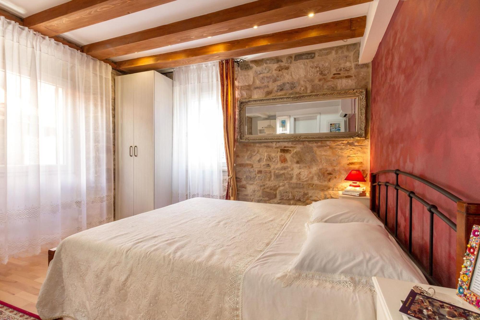 Studios Aurelia Palace Split Exterior photo